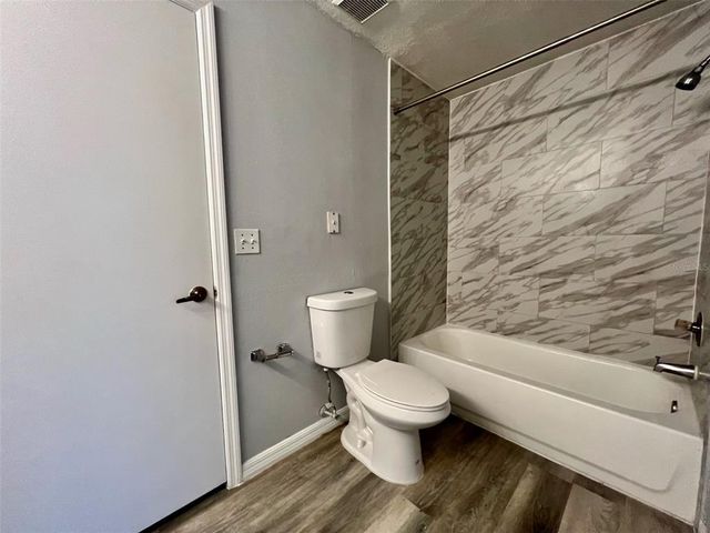 5566 METROWEST BOULEVARD 2-105, Orlando, FL 32811
