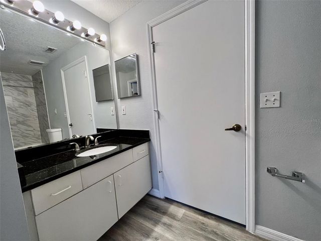 5566 METROWEST BOULEVARD 2-105, Orlando, FL 32811