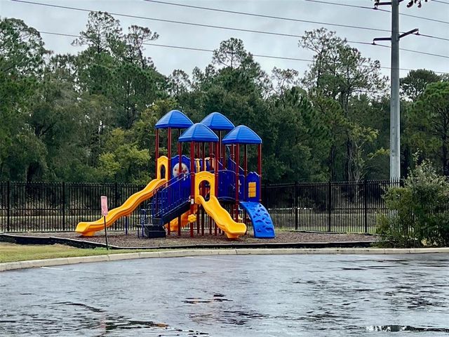 5566 METROWEST BOULEVARD 2-105, Orlando, FL 32811