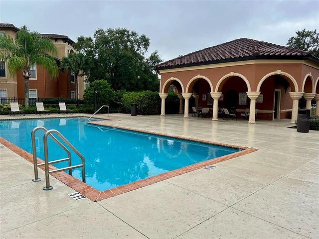 5566 METROWEST BOULEVARD 2-105, Orlando, FL 32811