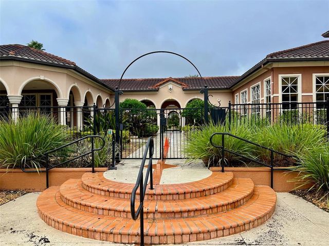 5566 METROWEST BOULEVARD 2-105, Orlando, FL 32811