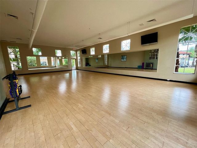 5566 METROWEST BOULEVARD 2-105, Orlando, FL 32811