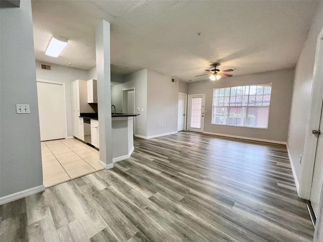 5566 METROWEST BOULEVARD 2-105, Orlando, FL 32811