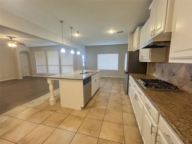 7101 Truchas Peak Trail, Fort Worth, TX 76131