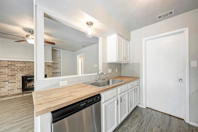 2106 Nickerson ST 201, Austin, TX 78704