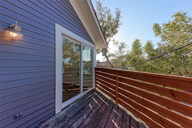 2106 Nickerson ST 201, Austin, TX 78704