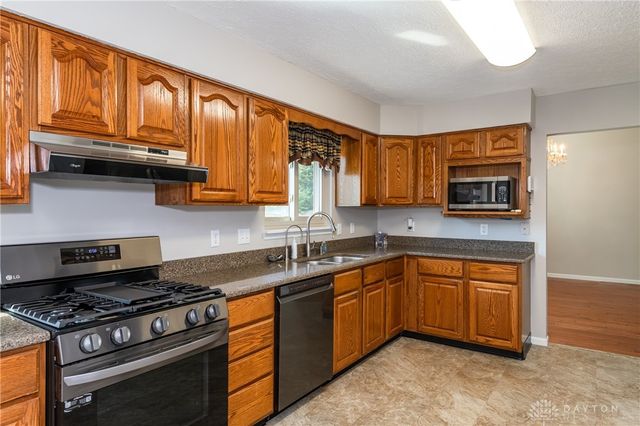 2046 Brandy Mill Lane, Dayton, OH 45459