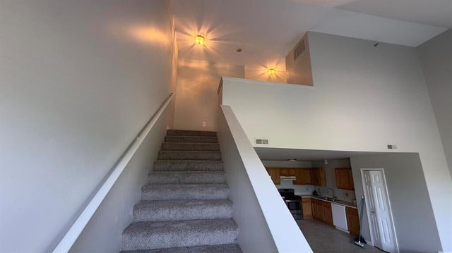 1426 Crimson Way, Walled Lake, MI 48390