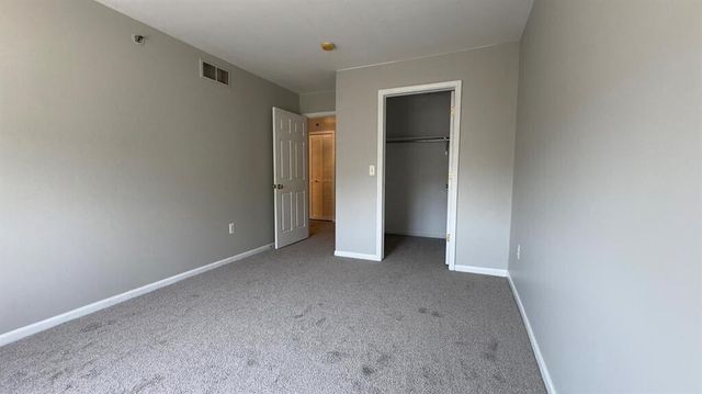 1426 Crimson Way, Walled Lake, MI 48390