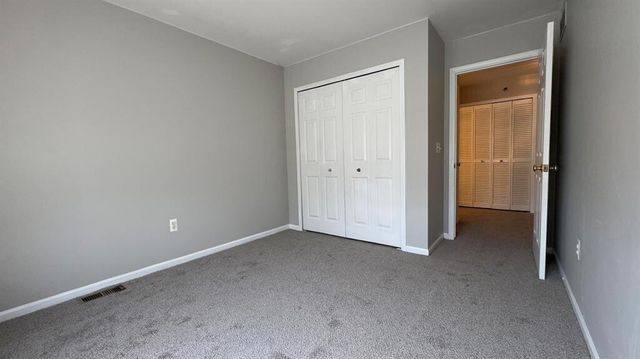 1426 Crimson Way, Walled Lake, MI 48390