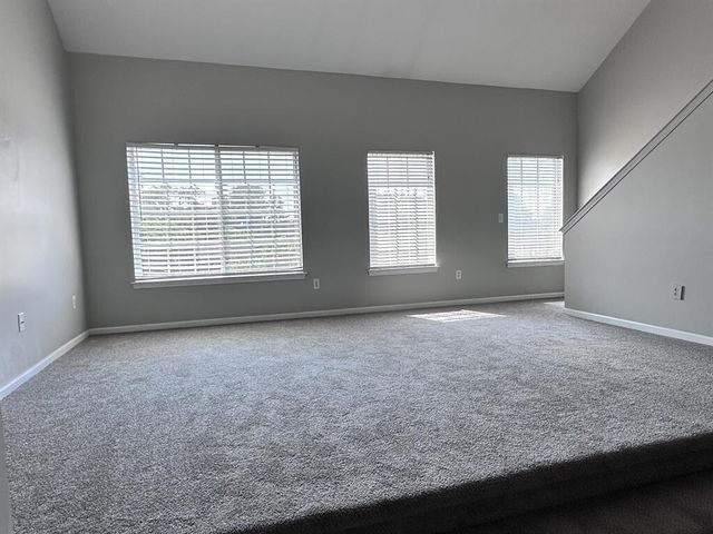 1426 Crimson Way, Walled Lake, MI 48390