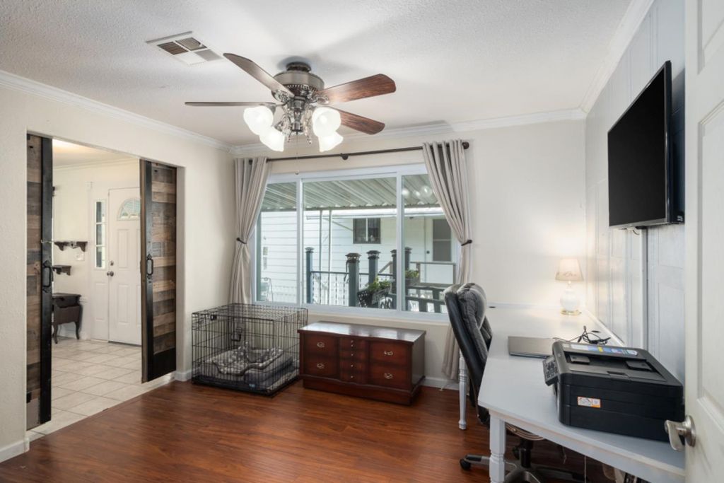 Image 17 of property listing at 339 N Frankwood Avenue # 9, Sanger, CA 93657