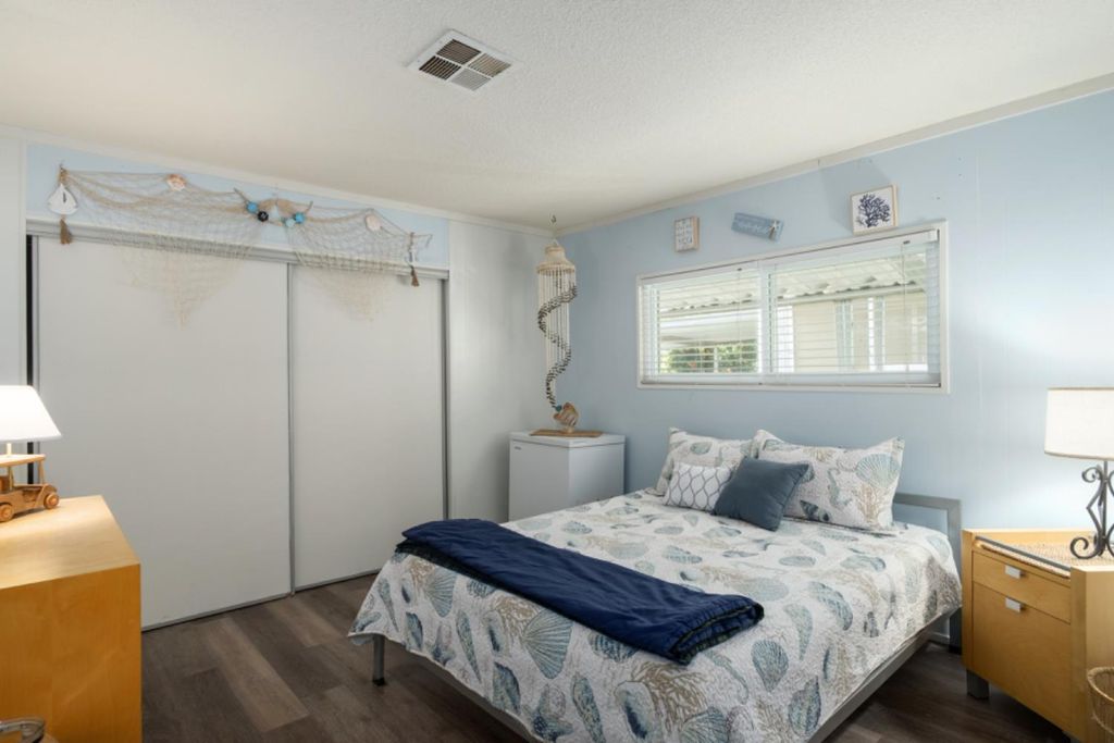 Image 22 of property listing at 339 N Frankwood Avenue # 9, Sanger, CA 93657