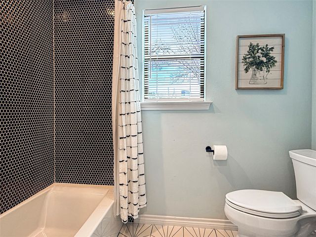 213 Canyon Valley Drive, Richardson, TX 75080