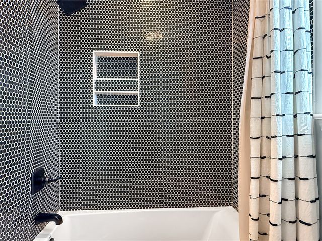 213 Canyon Valley Drive, Richardson, TX 75080