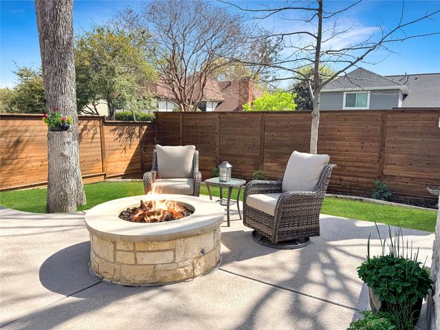 213 Canyon Valley Drive, Richardson, TX 75080