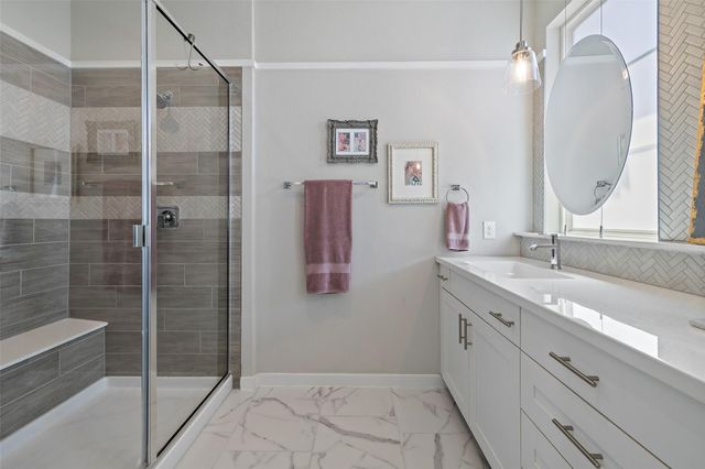 12001 Vista Parke DR 1402, Austin, TX 78726