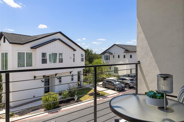 12001 Vista Parke DR 1402, Austin, TX 78726