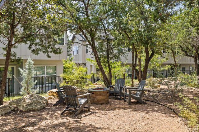 12001 Vista Parke DR 1402, Austin, TX 78726