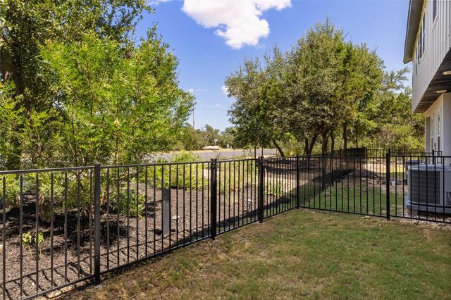 12001 Vista Parke DR 1402, Austin, TX 78726