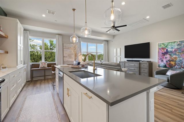 12001 Vista Parke DR 1402, Austin, TX 78726