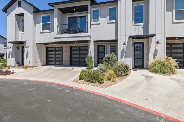 12001 Vista Parke DR 1402, Austin, TX 78726
