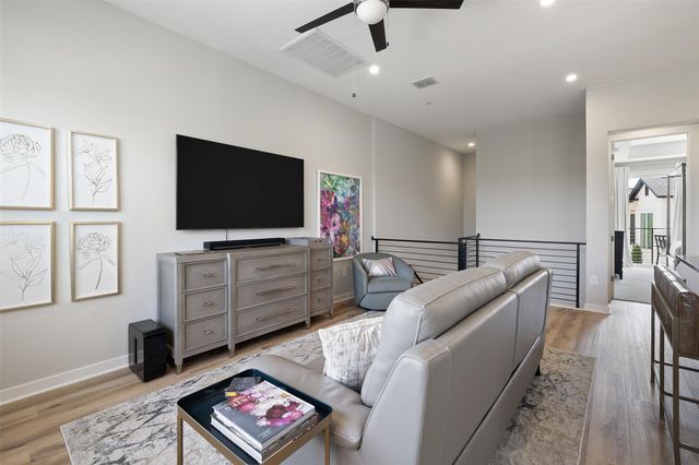 12001 Vista Parke DR 1402, Austin, TX 78726