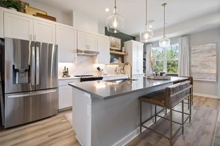 12001 Vista Parke DR 1402, Austin, TX 78726