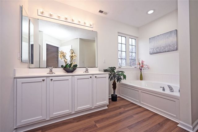 3533 Queen Victoria Court, Dayton, OH 45431