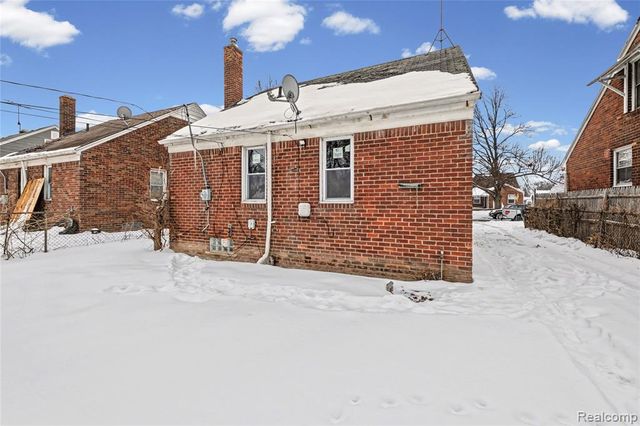 11960 Rossiter Street, Detroit, MI 48224