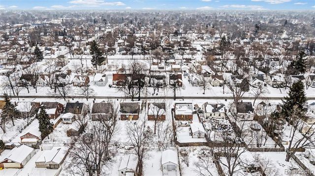 11960 Rossiter Street, Detroit, MI 48224