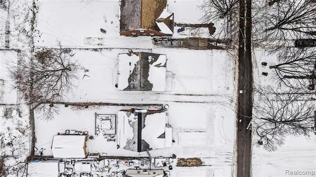 11960 Rossiter Street, Detroit, MI 48224