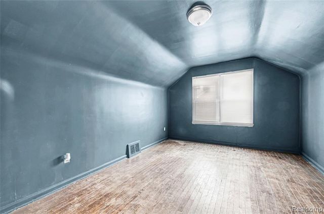 11960 Rossiter Street, Detroit, MI 48224