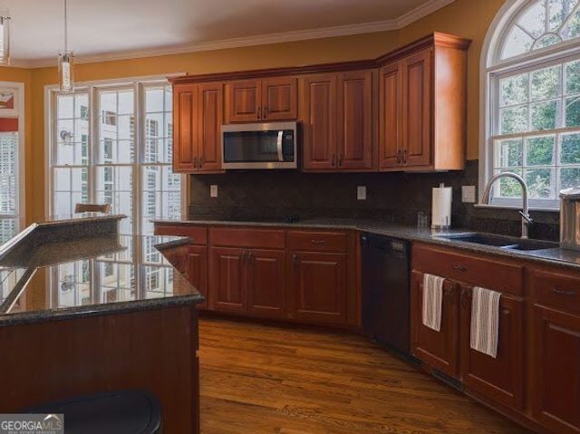 353 Lake Forest Court, Lawrenceville, GA 30043