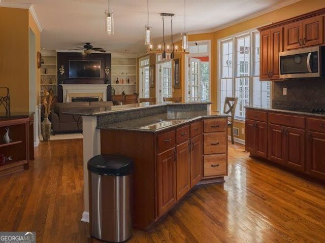 353 Lake Forest Court, Lawrenceville, GA 30043