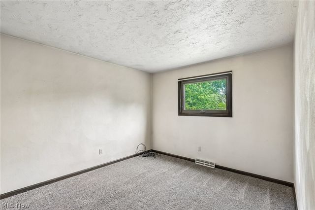 4100 Ivanhoe Drive, Lorain, OH 44053