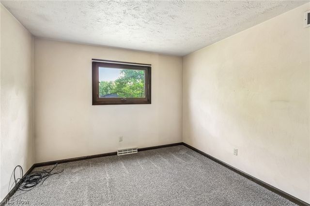 4100 Ivanhoe Drive, Lorain, OH 44053