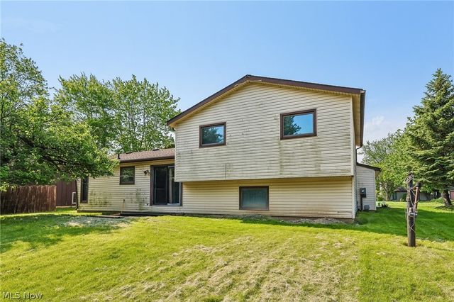 4100 Ivanhoe Drive, Lorain, OH 44053