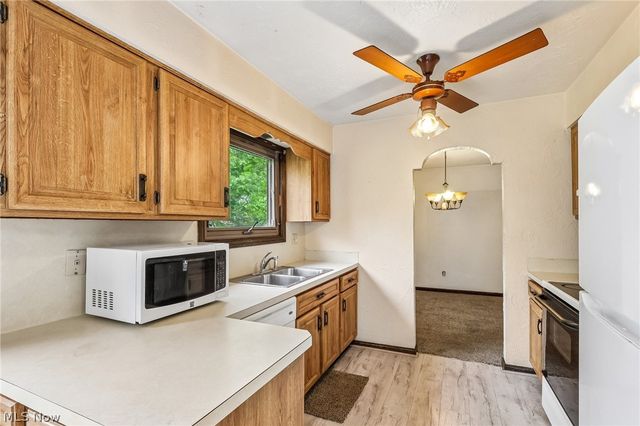 4100 Ivanhoe Drive, Lorain, OH 44053