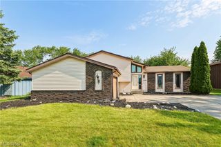 4100 Ivanhoe Drive, Lorain, OH 44053