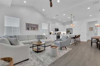 7242 Saona CT, Naples, FL 34113