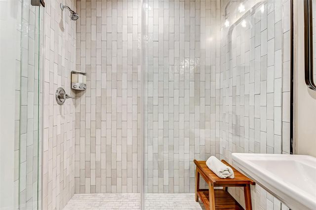 1602 40th Street, Galveston, TX 77550