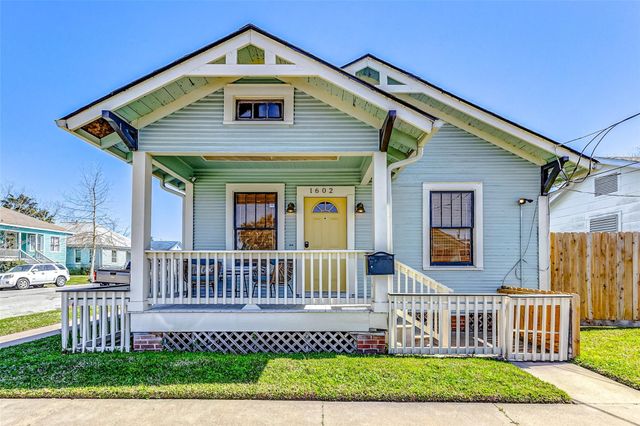 1602 40th Street, Galveston, TX 77550