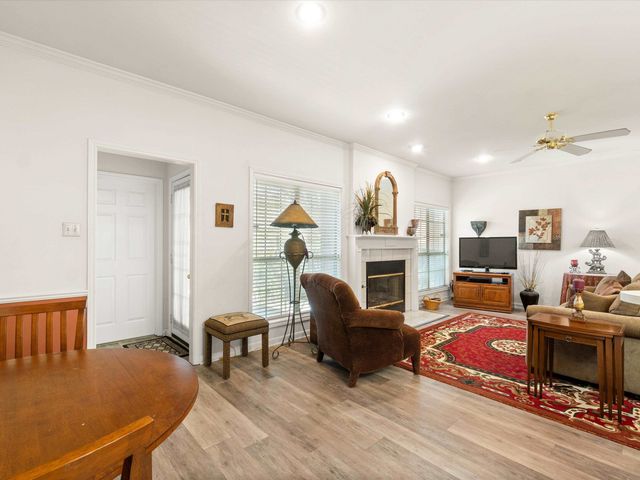 302 Hampton Court, Longview, TX 75605