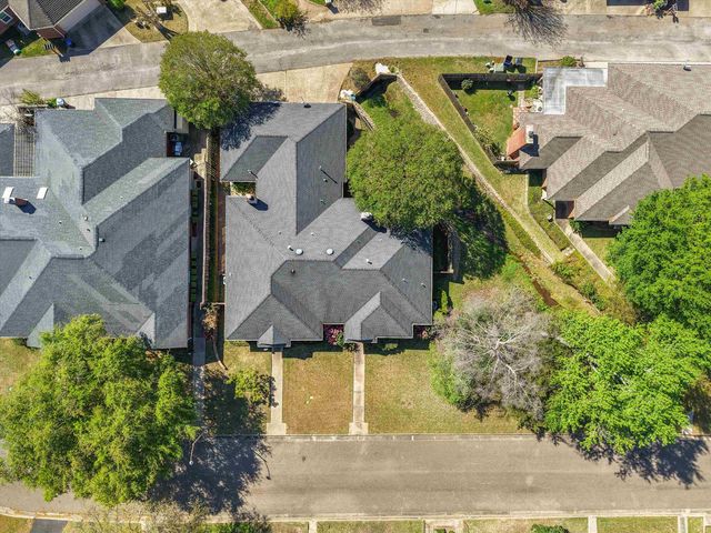 302 Hampton Court, Longview, TX 75605