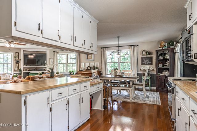 118 Lancashire Lane, Seven Lakes, NC 27376