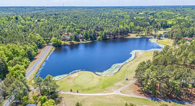 118 Lancashire Lane, Seven Lakes, NC 27376
