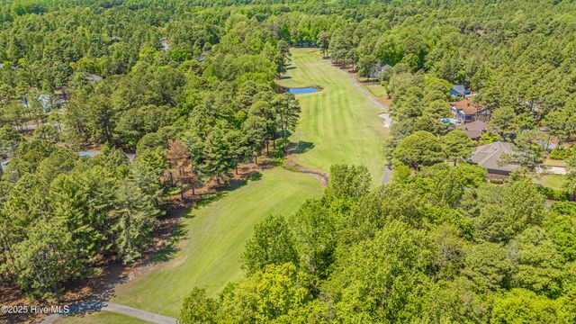 118 Lancashire Lane, Seven Lakes, NC 27376