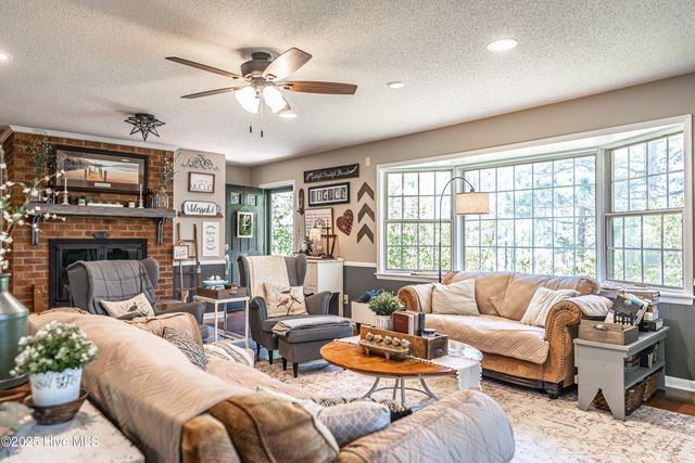 118 Lancashire Lane, Seven Lakes, NC 27376