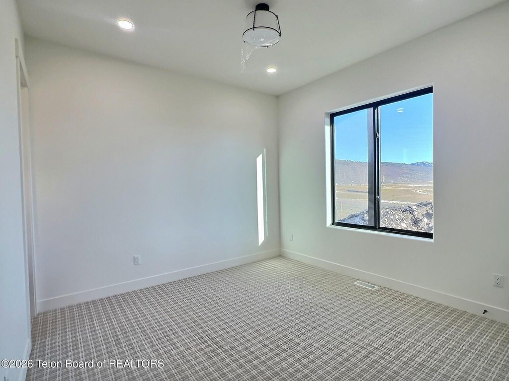 371 DESERT FOX Lane, Victor, ID 83455 photo 27